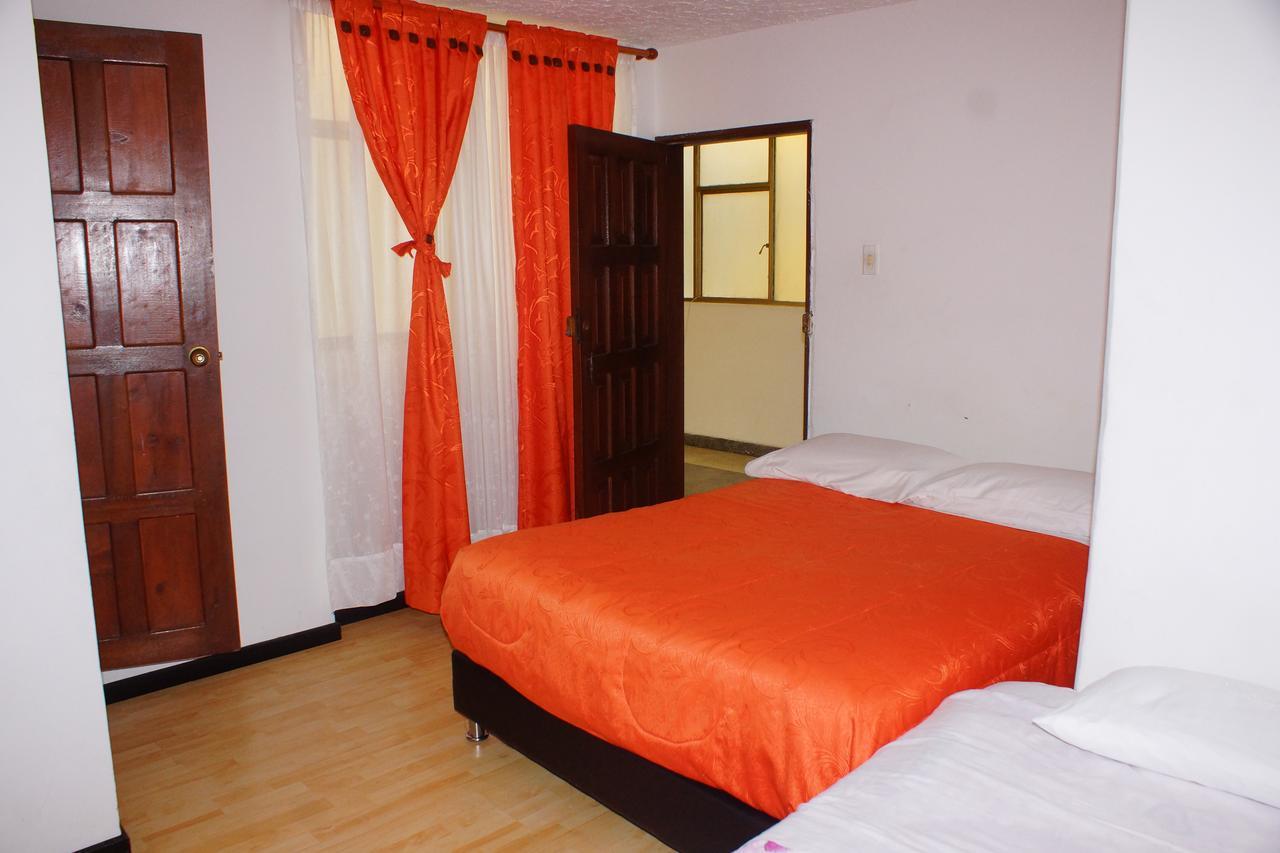 Hotel Dinnar Ipiales Bagian luar foto